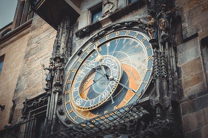 Private Transfer from Berlin to Prague with 4h of Sightseeing - FAQ