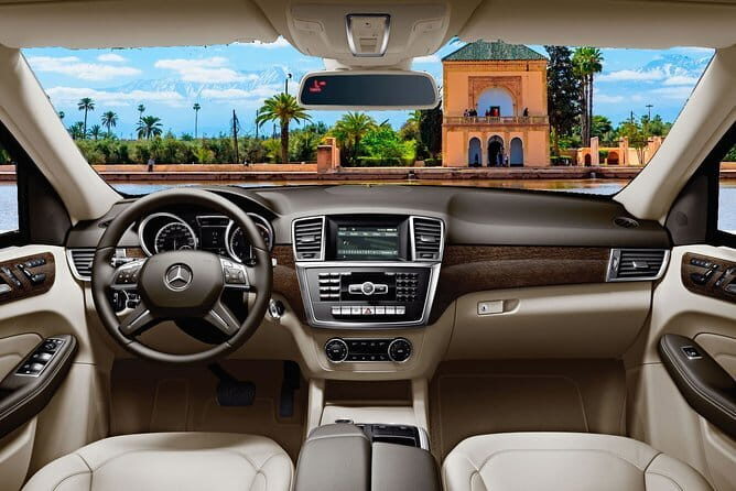 Private Transfer from Chatrapati Shivaji (BOM) Airport to Mumbai - Quick Overview