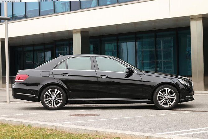 Private transfer from cruise port to Barcelona Airport or hotel - A Practical and Comfortable Way to Transition in Barcelona