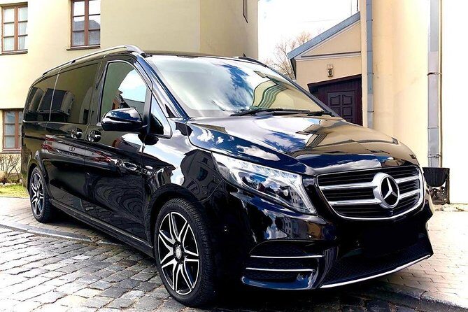 Private Transfer from Denver to Denver Airport DEN in Luxury Van - FAQs