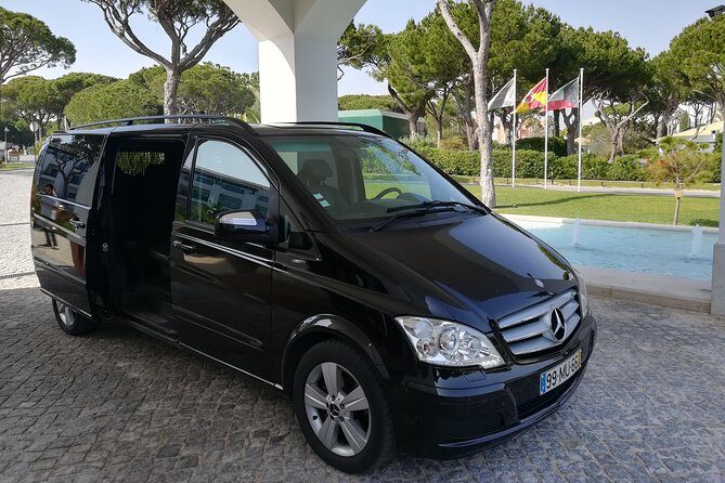 Private Transfer from Faro Airport to Carvoeiro (1-4 pax) - A Comfortable Ride from Faro Airport to Carvoeiro