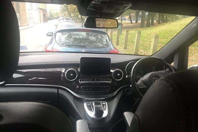 Private Transfer From Gatwick Airport to Heathrow Airport - Why Choose This Transfer?