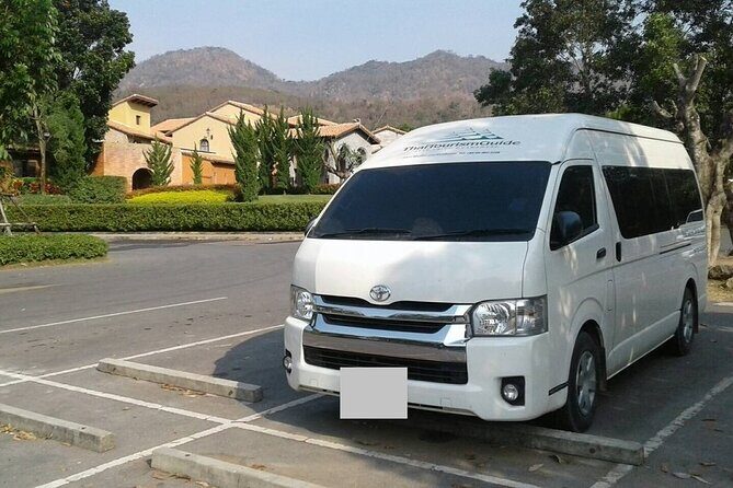 Private Transfer from George Town Port to Owen Roberts AirportGCM - Key Points