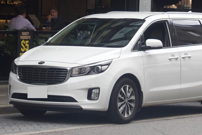 Private Transfer from George Town Port to Owen Roberts AirportGCM - Who Would Enjoy This Service?