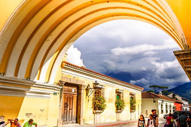 Private Transfer from Guatemala City to Antigua - FAQs