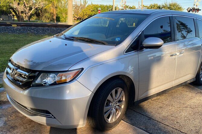 Private Transfer from Honolulu / Waikiki hotels to Honolulu Port - The Sum Up