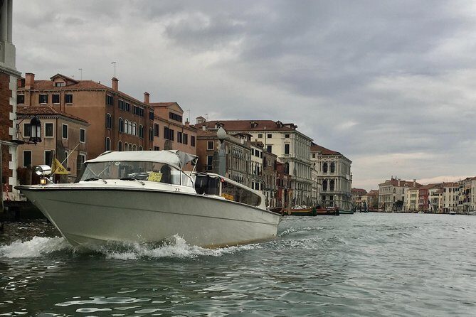 Private transfer from hotel in Venice To VCE airport - An In-Depth Look at the Venice to Airport Transfer Experience