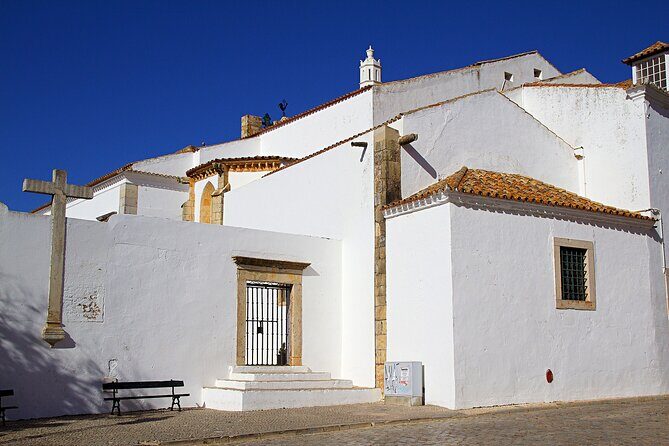 Private transfer from Lisbon to Faro with 2 hours for sightseeing - Key Points