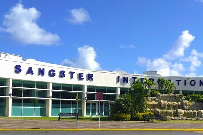 Private Transfer from Montego Bay Airport to Montego Bay Hotels - Key Points