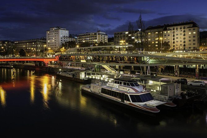 Private Transfer from Munich to Vienna with 2 hours for sightseeing - Who Will Love This Experience?