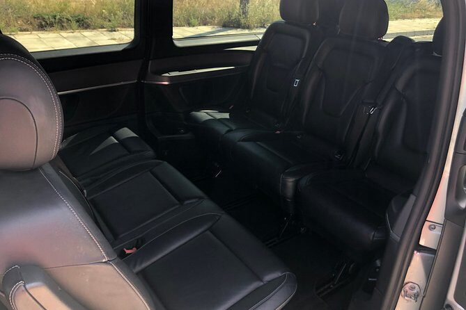 Private Transfer from Nicosia to Larnaca Airport in 6 seater Taxi - Who Is This Transfer Best For?