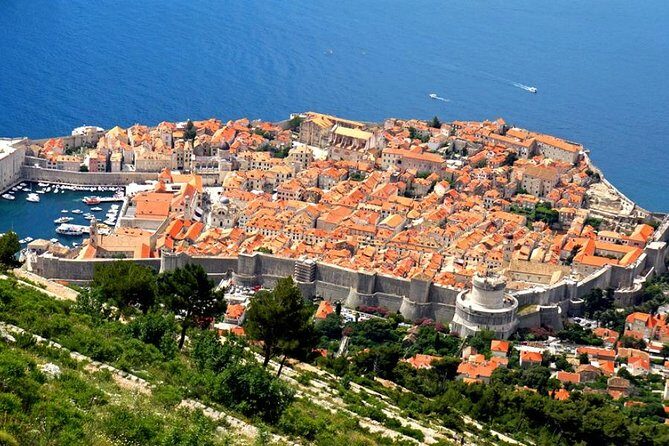 Private Transfer from Orebi to Dubrovnik Airport (DBV) - The Vehicle and Comfort