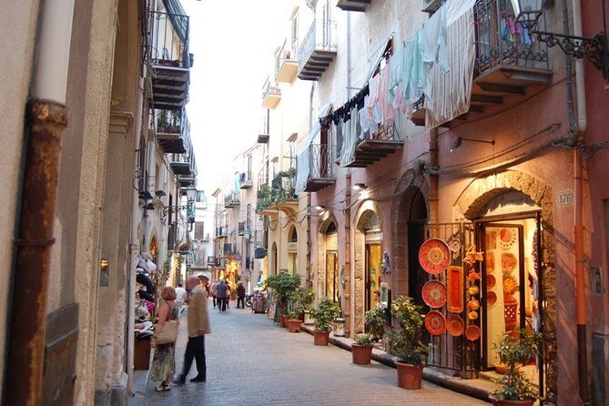 Private Transfer from Palermo Airport to Your Hotel in Cefalu - Who Should Consider This Transfer?
