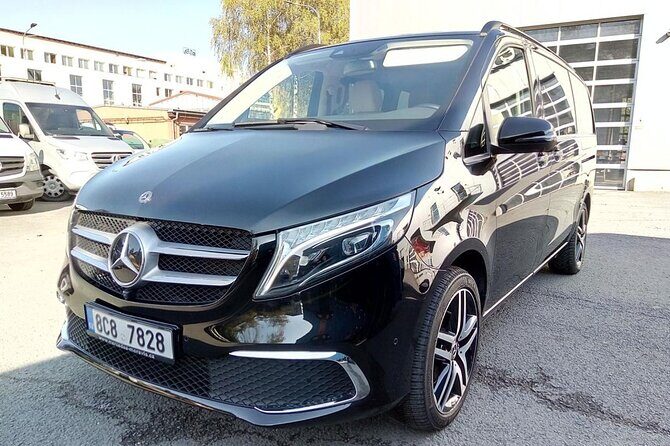 Private Transfer from Prague Airport to Prague City Hotels 1 - 7 pax - FAQ