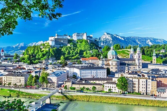 Private Transfer from Prague to Salzburg with 2h of Sightseeing, Local Driver - Private Transfer from Prague to Salzburg with 2h of Sightseeing, Local Driver