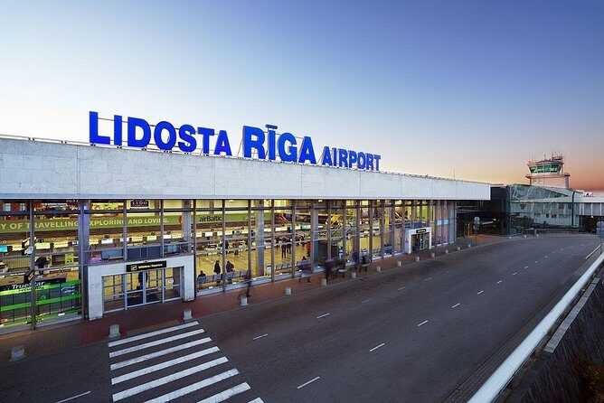 Private Transfer From Riga Airport To Riga City Center - Why Choose a Private Transfer?