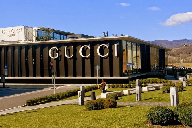 Private Transfer from Rome to Florence with 3 hours stop in The Mall Lux Outlet - Key Points