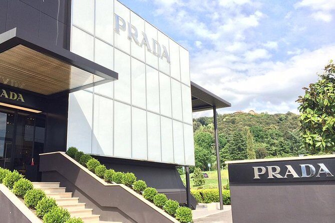 Private Transfer from Rome to Florence with 3 hours stop in The Mall Lux Outlet - The Highlight: The Mall Luxury Outlet