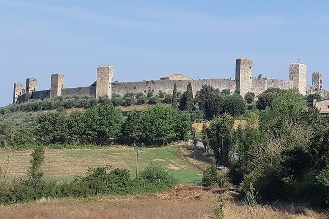 PRIVATE TRANSFER from Siena to Florence with stop in S Gimignano & Monteriggioni - Key Points