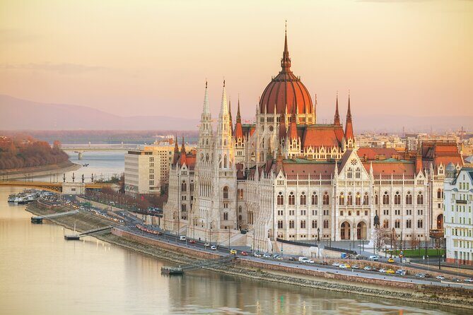 Private transfer from Split to Budapest with 2h for sightseeing - The Vehicles and Comfort Level