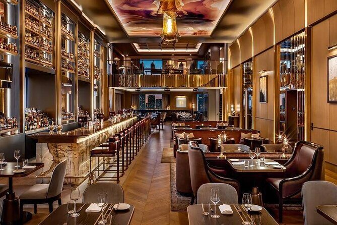 Private Transfer from Toronto Pearson Airport to Toronto City - Who Will Love This Service?