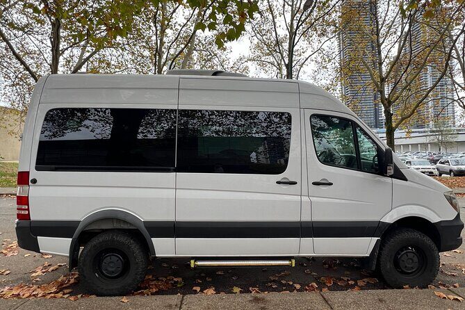 Private Transfer from Vancouver International Airport to Whistle - Seamless Journey from Vancouver to Whistler in Style