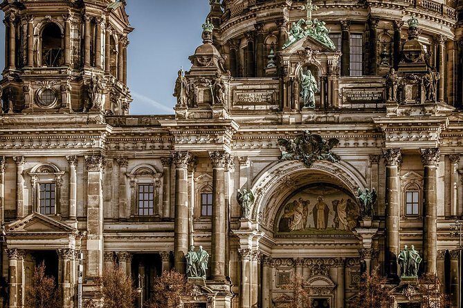 Private Transfer from Vienna to Berlin with 2 hours for sightseeing - A Flexible, Comfortable Alternative to Public Transport from Vienna to Berlin