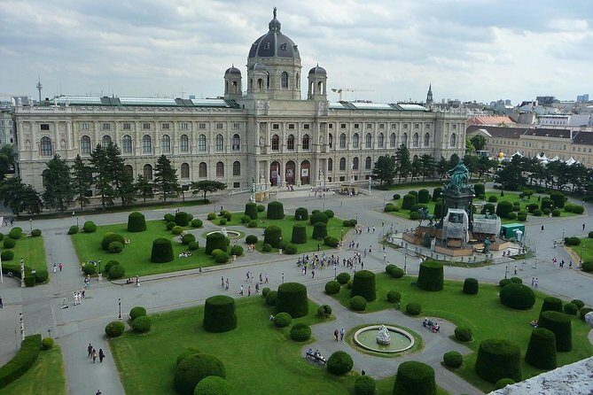 Private Transfer from Warsaw to Vienna with 2h of Sightseeing - Final Thoughts