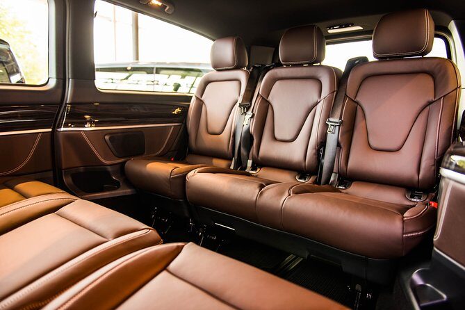 Private Transfer from Yvoire, France to Geneva Airport - Key Points