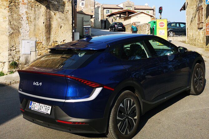 Private Transfer from Zagreb to Budapest or V/V 10hours disposal - Key Points