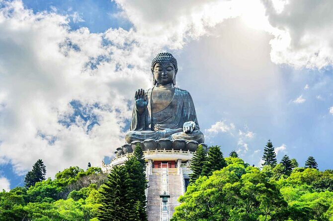 Private Transfer: Hong Kong City to Hong Kong Airport HKG in Luxury Van - Key Points