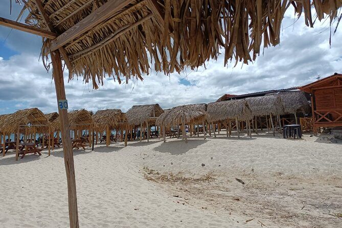 Private Transfer Hotel or Airport to Resorts in Playa Blanca. One way - Easy, Comfortable Transport from Panama City to Playa Blanca Resorts