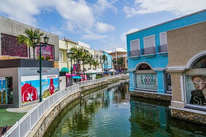 Private Transfer: Hotel Zone to Cancun Airport CUN in SUV - Who Will Benefit Most?