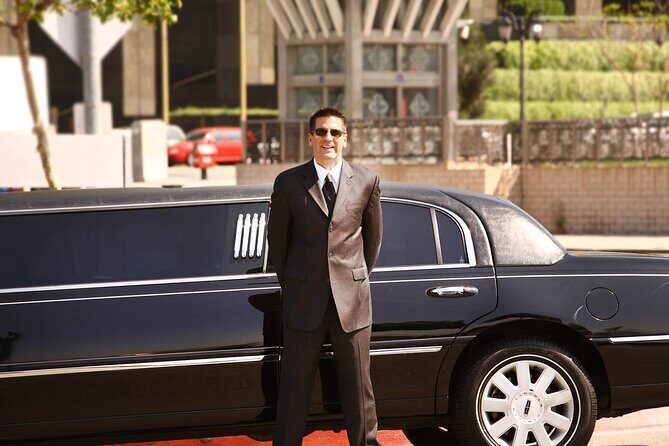 Private Transfer in a Luxury Vehicle to and/or from AUS Airport - How the Service Affects Your Travel Experience