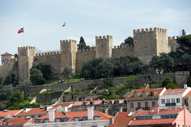 Private Transfer inside Lisbon(3pax) - Key Points