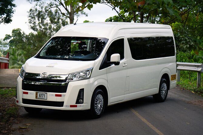 Private Transfer Int. Airport Liberia To La Fortuna From 7 to 10 passengers - FAQ