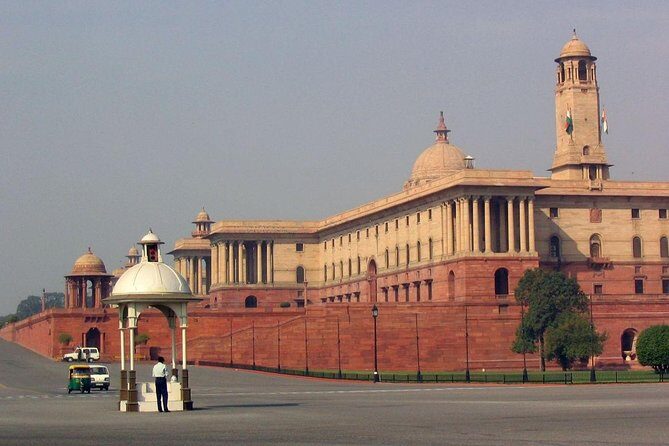 Private Transfer Jaipur To Delhi private airconditioned vehicle - Who is this transfer best for?