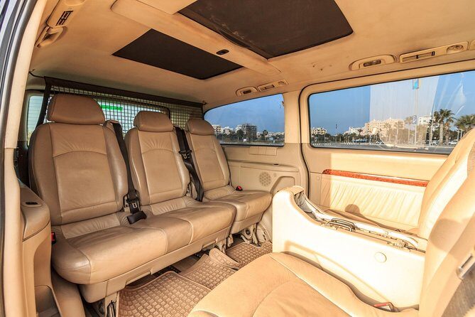 Private Transfer: Larnaca Airport to Larnaca District 1-14 pax - FAQ