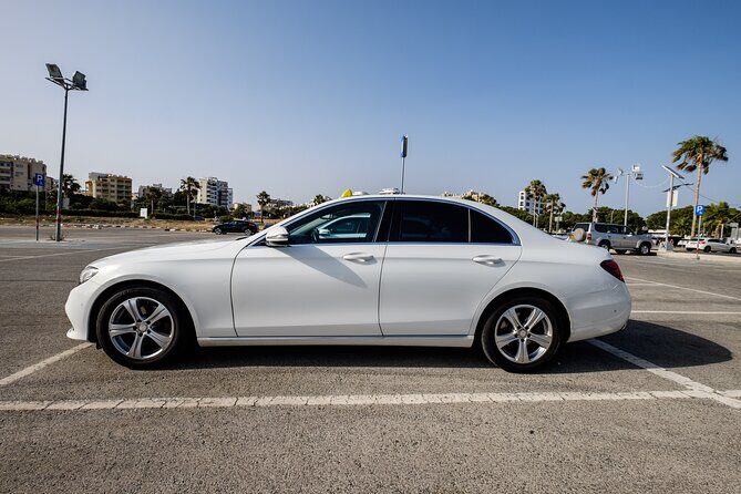 Private Transfer: Larnaca Airport to Protaras 1-14 pax - FAQ