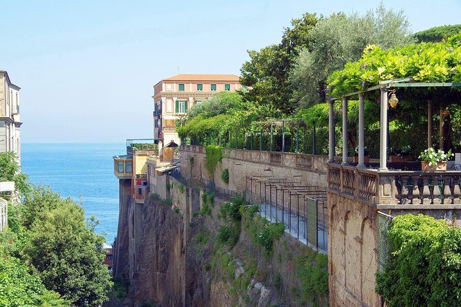 Private Transfer: Naples to Sorrento, 2h in Vesuvius or Pompeii - The Details of Your Journey: Comfort Meets Convenience