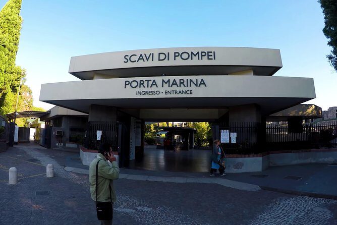 Private Transfer Naples to Sorrento with option of a Stop in Pompeii - An In-Depth Look at the Naples to Sorrento Transfer with Pompeii Stop