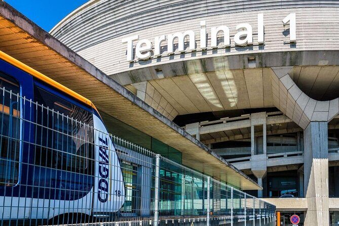 Private transfer: Paris Charles de Gaulle airport (CDG) to Paris - A Smooth Start: From Charles de Gaulle to Paris