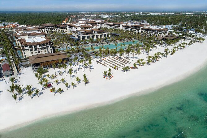 Private Transfer Punta Cana Airport to/from Lopesan Costa Bavaro - A Smooth Start and End to Your Punta Cana Vacation