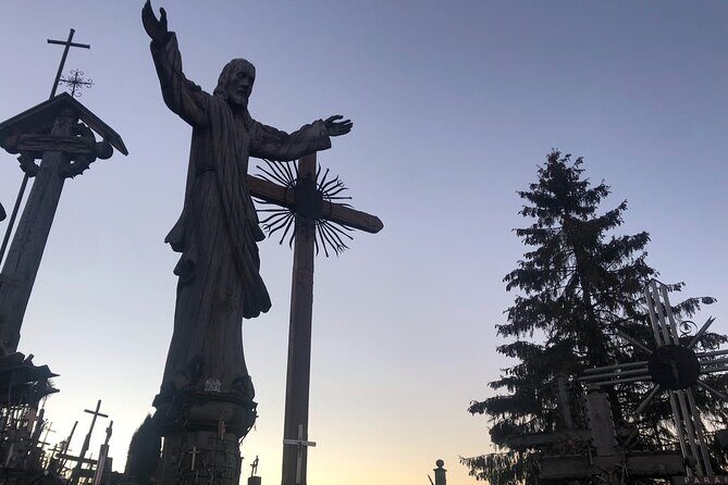 Private transfer Riga - Hill of Crosses - Riga - Who This Tour Is Best For