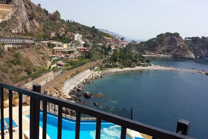 Private Transfer Round Trip Catania Airport Taormina Giardini Naxos Letojanni - FAQs