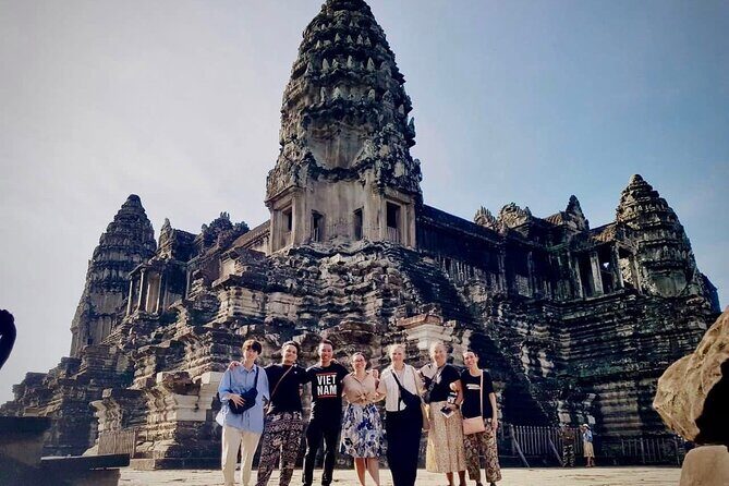 Private Transfer : Siem Reap City Phnom Penh Capital - What to Expect on the Road