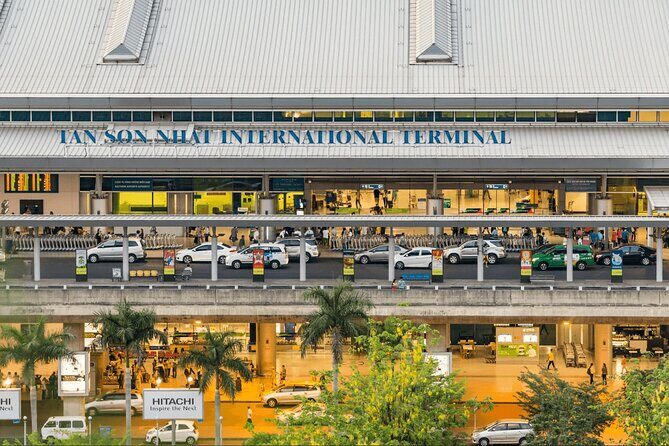 Private transfer Tan Son Nhat Airport (SGN) - Hotels In City - Quick Overview of the Transfer Experience in Ho Chi Minh City