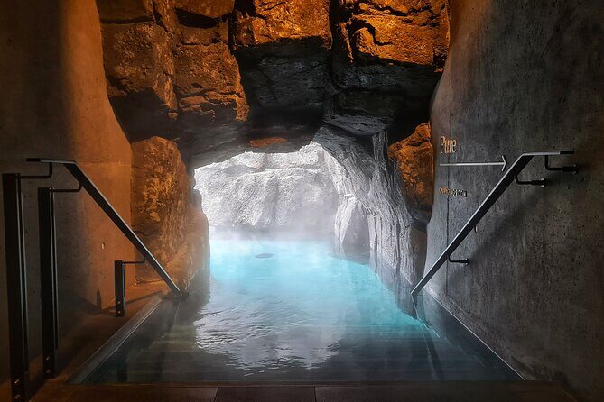 Private Transfer to and from Sky Lagoon - Discover Reykjavik’s Relaxing Escape with Private Transfers to Sky Lagoon