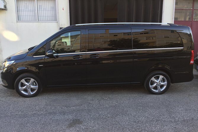 Private Transfer To or From Santiago De Compostela - The Sum Up