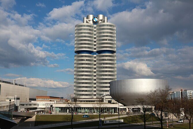 Private transfer: Vilshofen to Munich with 2h sightseeing stop - A Detailed Dive into the Experience